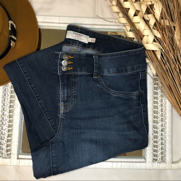 TORRID Jeans-Jeggings Dark Wash Stretch - Picture 5 of 9